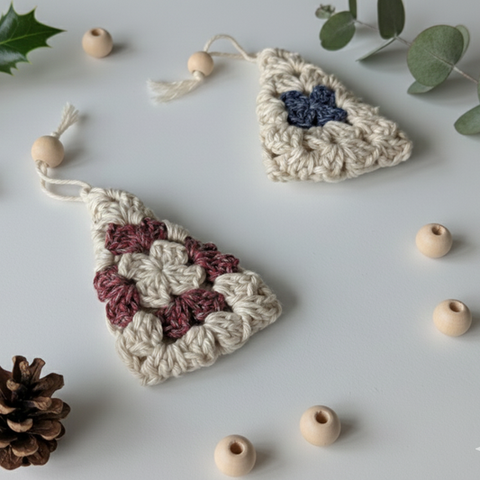 Festive Granny Square Decoration | Free Crochet Pattern